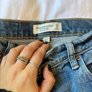 Abercrombie Curve Love Ultra high rise WORN ONCE size 27